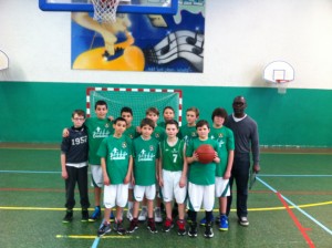 Les benjamins et leur coach Tiburce