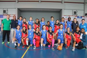 Les deux équipes finalistes filles : Toulon et la sélection CD31